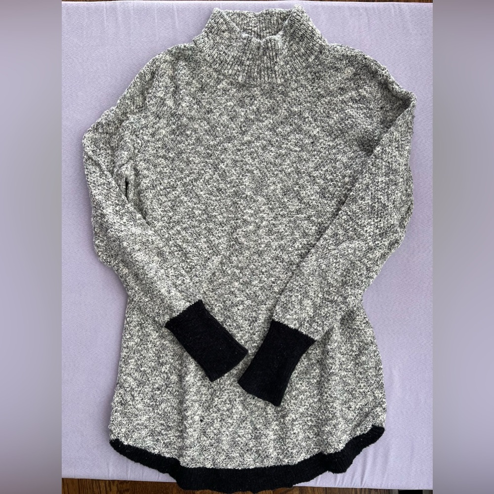 LL Bean Signature Cotton/Linen Pullover Sweater (Size M)
